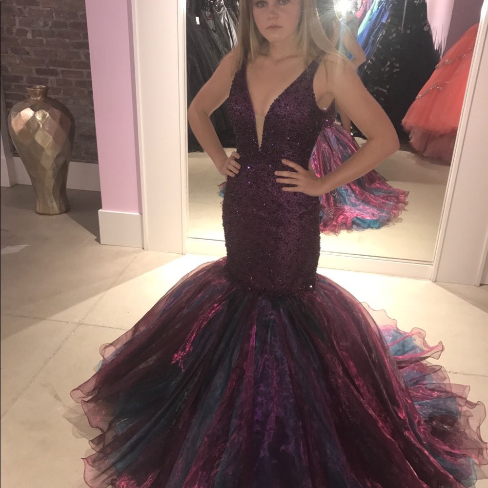 Sherri Hill prom dress worn once - Picture 4 of 4